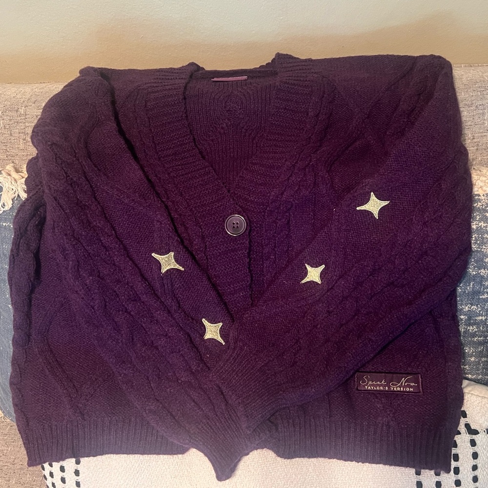 speak now taylors version cardigan w/ surprise friendship bracelet!
